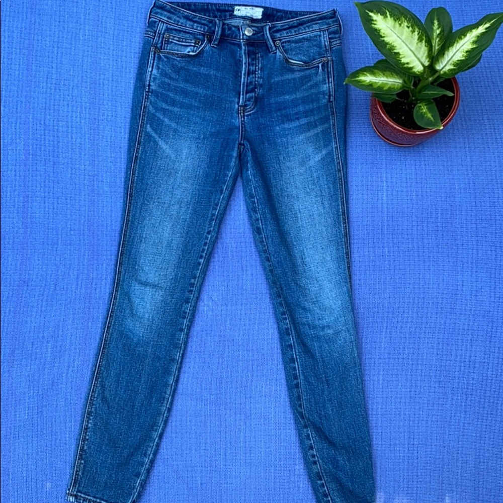 Free people for urban outfitters skinny jean